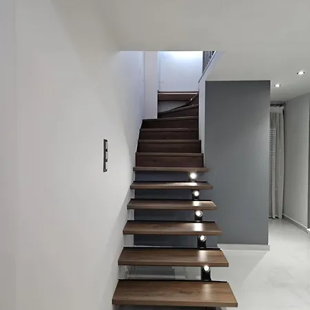 Ds Неа-Муданья