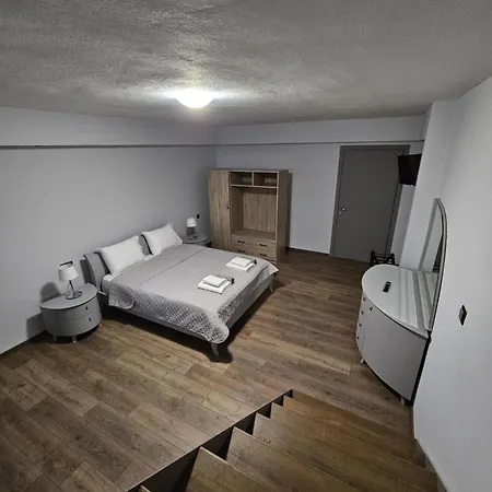 Ds * Неа-Муданья